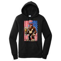 Funny Bigfoot Loves Beer 4th Of July Sasquatch American Flag Gift Women's Pullover Hoodie