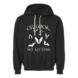 Funny Bat Lover Gift For Men Women Cool Sky Kittens Horror Garment-Dyed Fleece Hoodie