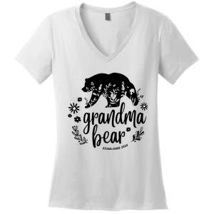 Floral Bear Matching Family Outfits, Funny Grandma Bear Women's V-Neck T-Shirt