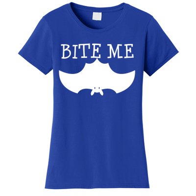 Fun Bite Me Bat Cute Cute Gift Great Gift Women's T-Shirt