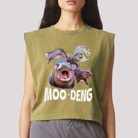 Famous Baby Pygmy Hippo Moo Deng Garment-Dyed Women's Muscle Tee