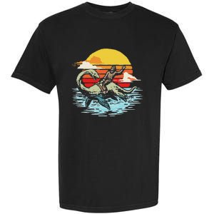 Fun Bigfoot Riding Nessie Funny Legends & Retro 80s Sunset Garment-Dyed Heavyweight T-Shirt