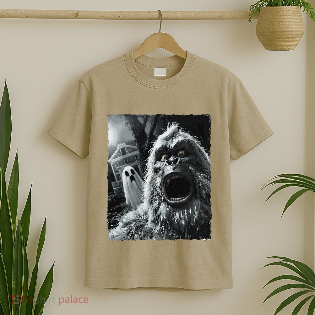 Funny Bigfoot Sasquatch Halloween Gift T-Shirt