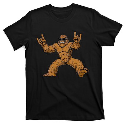 Funny Bigfoot Sasquatch Graphic Rock On T-Shirt