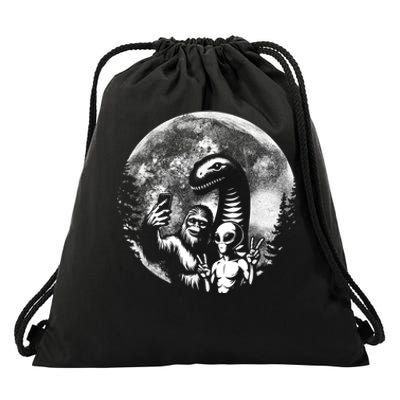 Funny Bigfoot Sasquatch Alien Loch Ness Full Moon Selfie Drawstring Bag