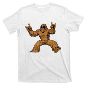 Funny Bigfoot Sasquatch Graphic Rock On T-Shirt