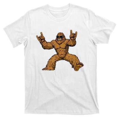 Funny Bigfoot Sasquatch Graphic Rock On T-Shirt