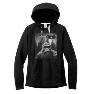 Funny Bigfoot Sasquatch Alien Ufo Women's Fleece Hoodie