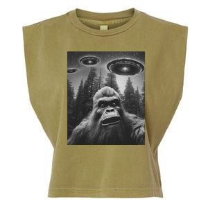 Funny Bigfoot Sasquatch Alien Ufo Garment-Dyed Women's Muscle Tee