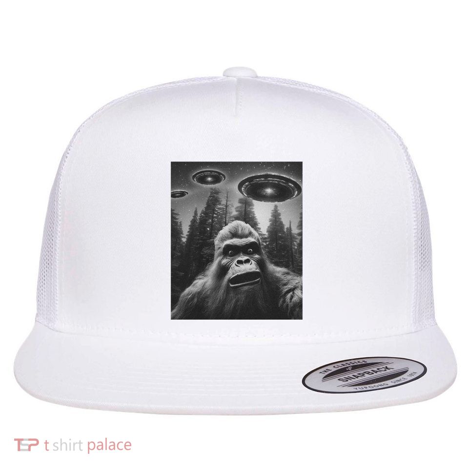 Funny Bigfoot Sasquatch Alien Ufo Flatbill Hat