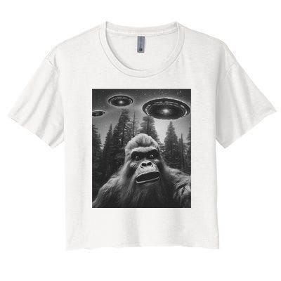 Funny Bigfoot Sasquatch Alien Ufo Women's Crop Top Tee