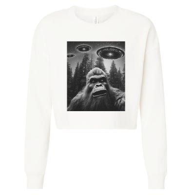 Funny Bigfoot Sasquatch Alien Ufo Cropped Pullover Crew
