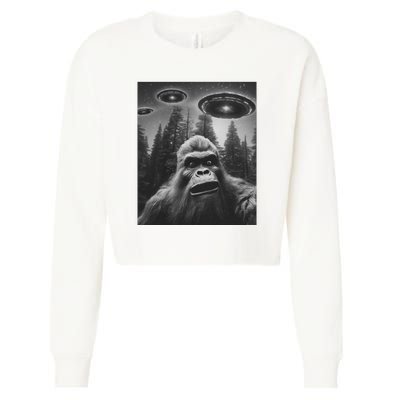 Funny Bigfoot Sasquatch Alien Ufo Cropped Pullover Crew