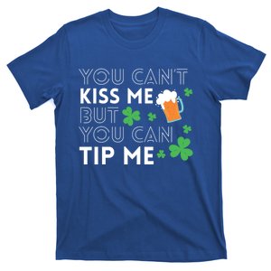 Funny Bartender St Patricks Day Waiter Waitress Server Gift T-Shirt