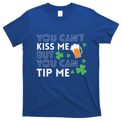 Funny Bartender St Patricks Day Waiter Waitress Server Gift T-Shirt