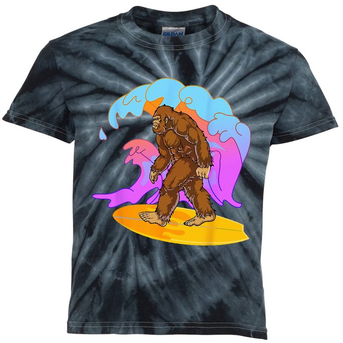 Funny BigFoot Surfing Cool Reto Vintage Sasquatch Lovers Kids Tie-Dye T-Shirt