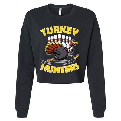 Funny Bowling Turkey Hunters Cropped Pullover Crew