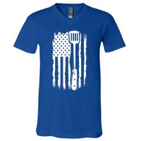 Funny Bbq Us Flag American Chef Grillfather Barbecue Grillin Gift V-Neck T-Shirt