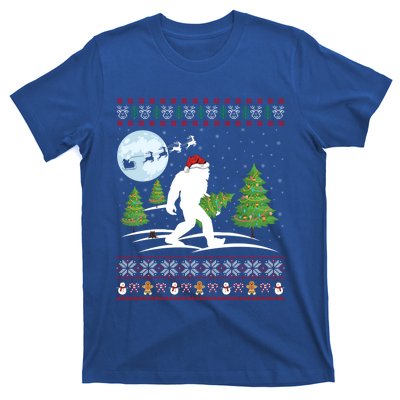 Funny Bigfoot Xmas Gift Santa Hat Ugly Bigfoot Christmas Gift T-Shirt