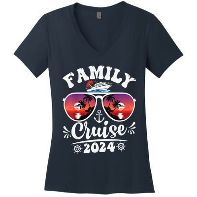 Family Cruise 2024 Shirt Cruise Vacation Trip Matching Group Women's V-Neck T-Shirt