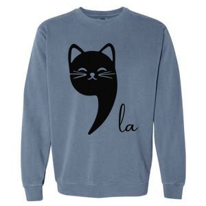 Funny Cat Comma La Kamala Harris For President 2024 Election Garment-Dyed Sweatshirt