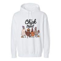 Funny Chicken Halloween Pumpkin Chick Or Treat Chicken Lovers Garment-Dyed Fleece Hoodie