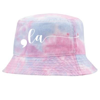 Funny Comma La Kamala Harris Punctuation La Election Vote Tie-Dyed Bucket Hat