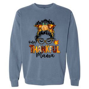 Funny Cute One Thankful Mama Messy Bun Fall Autumn Thanksgiving Garment-Dyed Sweatshirt