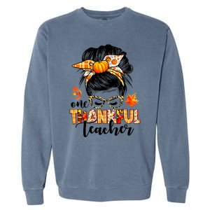 Funny Cute One Thankful Teacher Messy Bun Fall Autumn Thanksgiving Garment-Dyed Sweatshirt