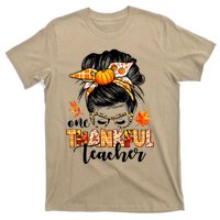 Funny Cute One Thankful Teacher Messy Bun Fall Autumn Thanksgiving T-Shirt