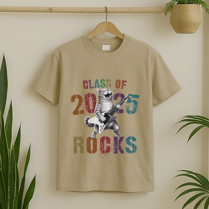 Funny Class Of 2025 Rocks Graduated Signature Autographs Cat .Png T-Shirt