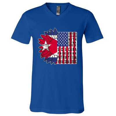 Free Cuba Patria Gift America Cuba Flag Sunflower Gift Sos Cuba Meaningful Gift V-Neck T-Shirt