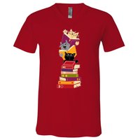 Funny Cats Reading Books Reading Book Lover V-Neck T-Shirt