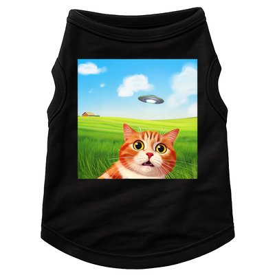 Funny Cat Selfie With Ufo Kitty Alien Encounter Doggie Tank
