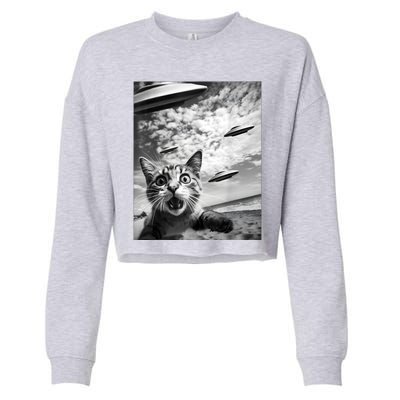 Funny Cat Selfie With Alien Ufos Cropped Pullover Crew