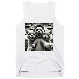 Funny Cat Selfie With Ufos Cat Mom Cat Dad Funny Cat Lover Tank Top