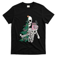 Funny Christmas Sorta Merry Sorta Scary Skeleton Xmas Tree T-Shirt