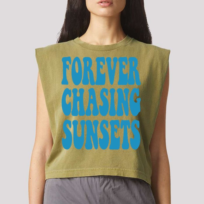 Forever Chasing Sunsets Retro Summer Garment-Dyed Women's Muscle Tee