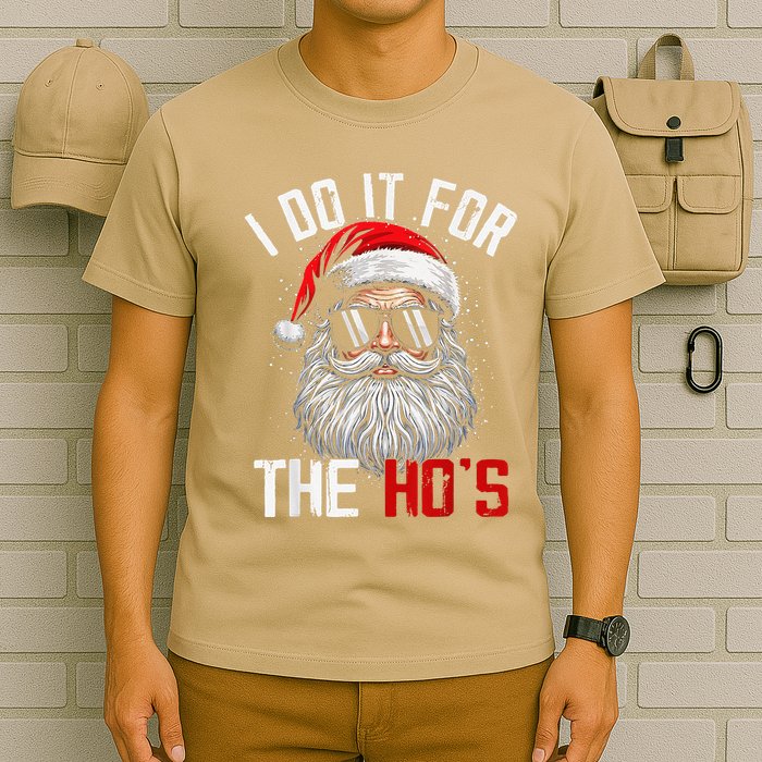 Funny Christmas Santa Claus I Do It For The Hos Cute Xmas T-Shirt