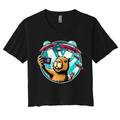 Funny Capybara Selfie With Ufos Women's Crop Top Tee