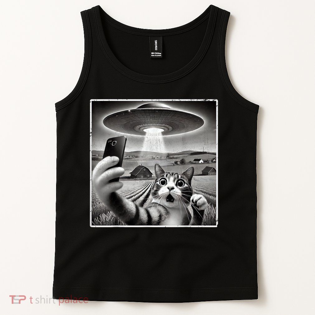 Funny Cat Selfie With Alien UFO Cat Tank Top