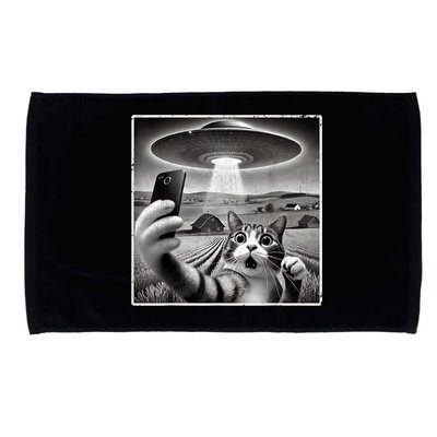 Funny Cat Selfie With Alien UFO Cat Microfiber Hand Towel