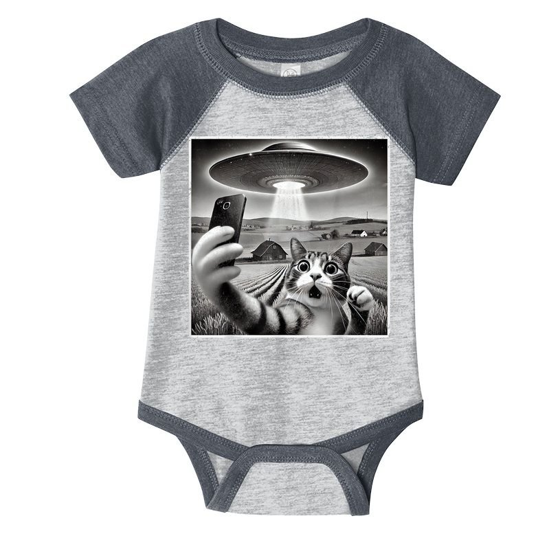 Funny Cat Selfie With Alien UFO Cat Infant Baby Jersey Bodysuit