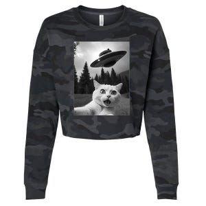 Funny Cat Selfie With A Ufo Cropped Pullover Crew