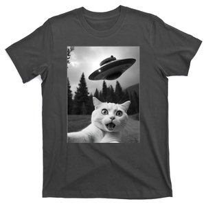 Funny Cat Selfie With A Ufo T-Shirt