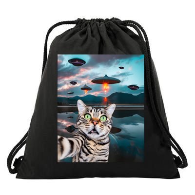 Funny Cat Selfie With Ufos Cute Alien Cat In The Cap Drawstring Bag