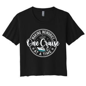 Family Cruise Shirp , Cruising Trip Women's Crop Top Tee