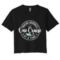 Family Cruise Shirp , Cruising Trip Women's Crop Top Tee