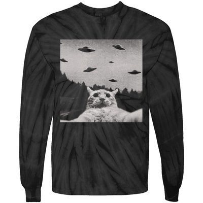 Funny Cat Selfie With Alien Ufos Funny Cat Lovers AlienS Ufo Tie-Dye Long Sleeve Shirt