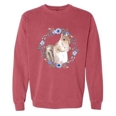 Flower Circle Squirrel Garment-Dyed Sweatshirt